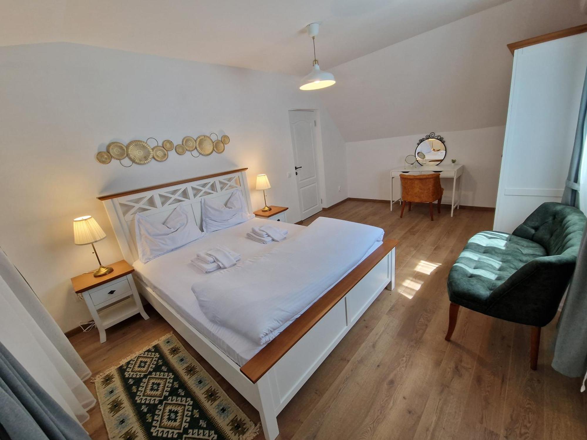 Maximus Apartments 锡吉什瓦拉 外观 照片